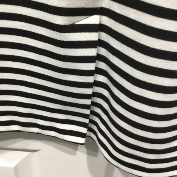 Banana Republic dress.  Size 00P.  Black and white striped.  Excellent conditio. - Picture 6 of 6